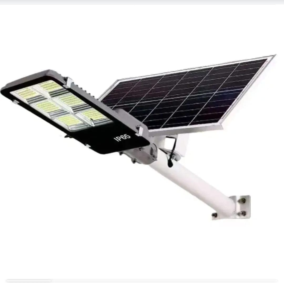 Solar street light installation